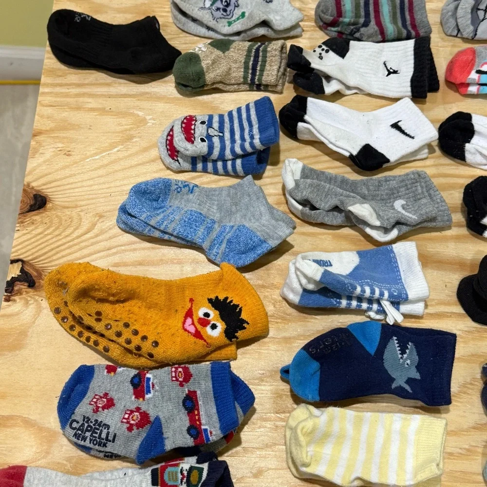 Set of 32 Baby Socks (3M–24M) – Mixed Styles & Brands – Great Condition